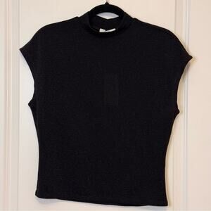 Sadie & Sage Black shimmery Blouse